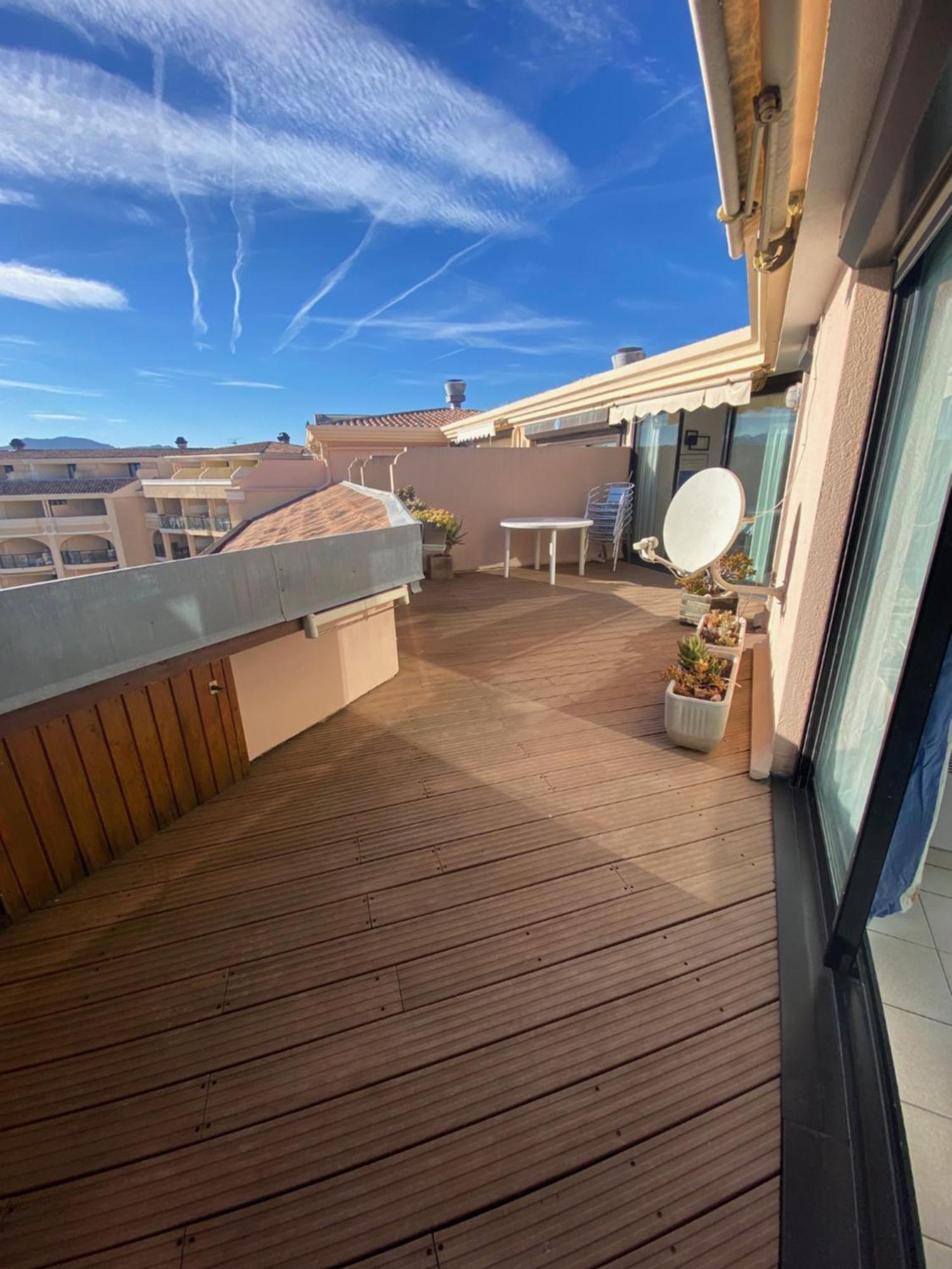 La Perla Del Mare Apartment คานส์ ภายนอก รูปภาพ